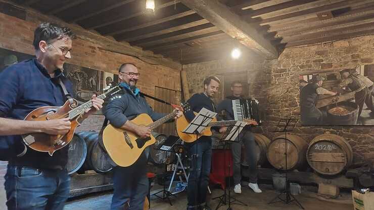 Featured image of JFOW 25: Jèrriais Singing Workshop With Mêli-Mêlo