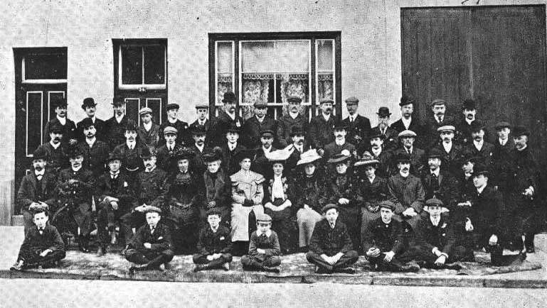OperaHouseStaff1907